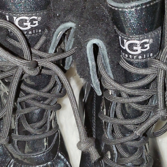 UGG S. 5 Black Leather & Blue Glitter Sides - Picture 14 of 16